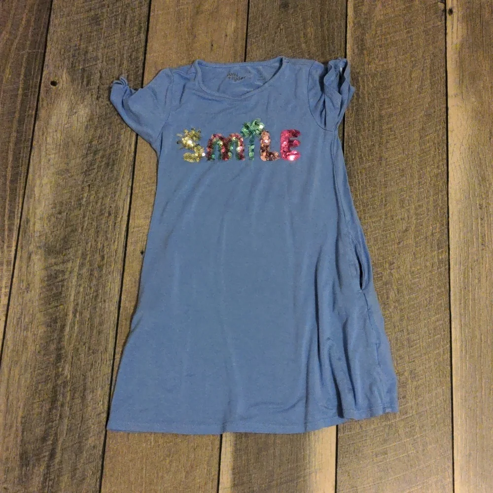 Sequenced Smile Dress with Pockets Size (4-5)